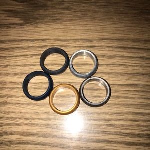 5 rubber rings